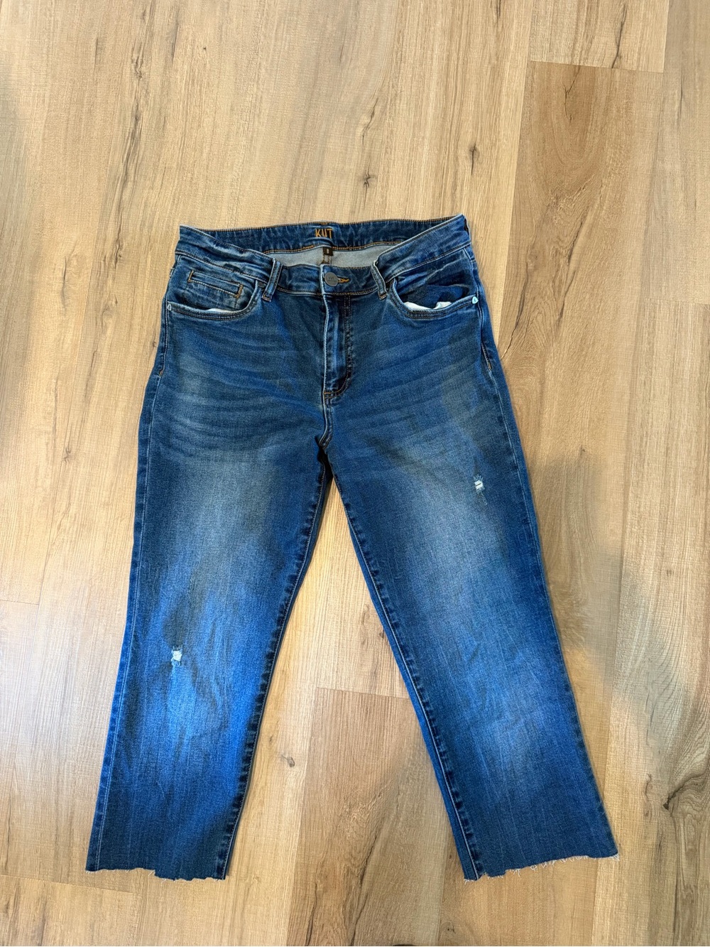 Kut from the Kloth Medium Blue Straight-Leg Capris
